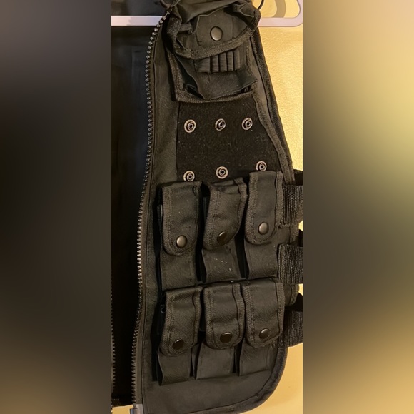 Faux Bullet Proof Molle Vest with Snaps, Clips & Velcro. No working zipper. - Picture 12 of 13